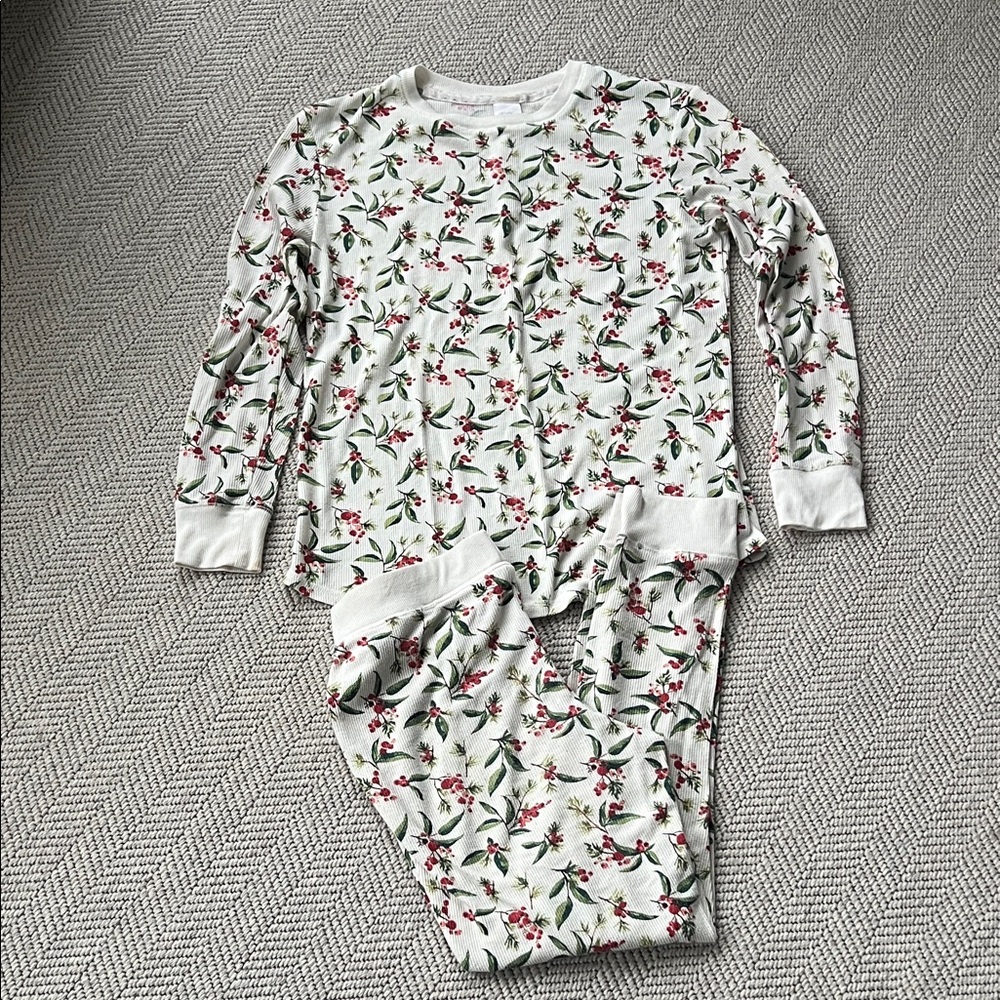 Stars Above Women’s Floral Pajamas